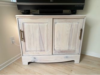 Sideboard buffet cabinet