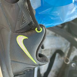 Kids Basketball Shoes