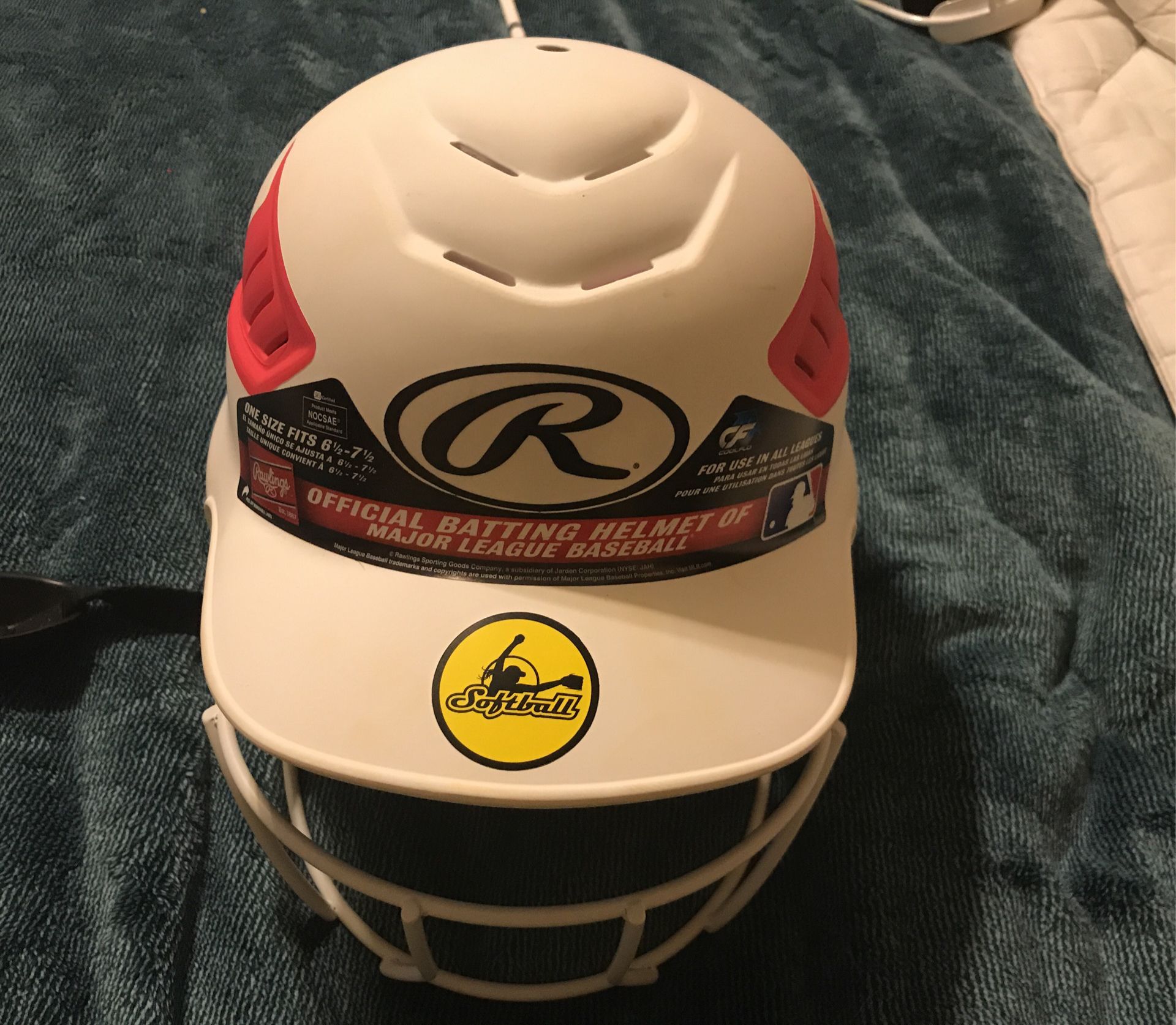Women’s Softball Helmet