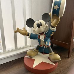 Disney Mickey Statue