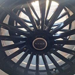 24 Inch Giovanna Koko Kuture Wheels