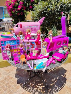 Barbie set.  Including everything toys