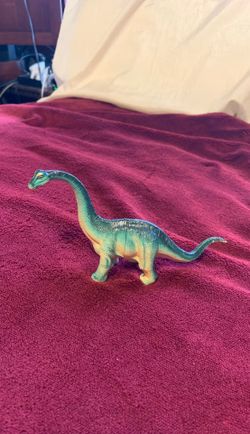 2009 Apatosaurus plastic Dinosaur about 4 inches