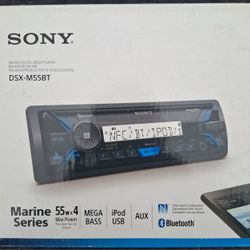 Marine digital media receiver with AM/FM