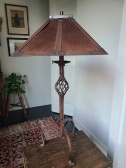 Arts & Crafts Style Mica Shade Table Lamp