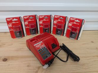 New Milwaukee M12 2.0 Battery 5pc Pack & M12/M18 Charger