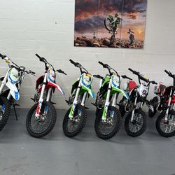 Dirt Bikes 200 Cc