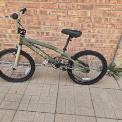 Mongoose  Mountain Bike