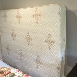 Mattress _ Queen Size 