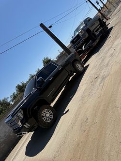 Vehicle & equipment tow trailer