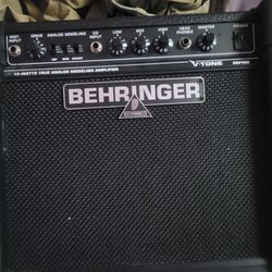 Behringer Guitar Amp
