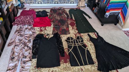Women's size Small/Medium Lot A