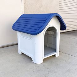 $39 (New in box) Plastic dog house (size small) pet indoor outdoor all weather shelter cage kennel 23x30x26” 