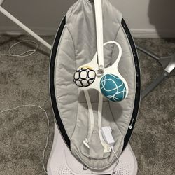 4Moms Baby swing