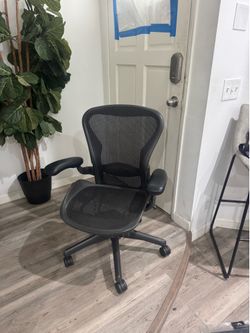 Herman Miller Aeron Chair