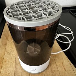 Makeup Brush Cleaner