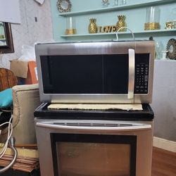 Samsung Microwave Oven And Refrigerator