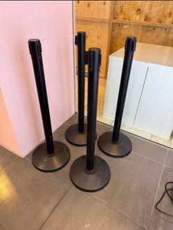 crowd control posts