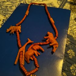 1980 Hand Carved Wood Animals Tribal Necklace