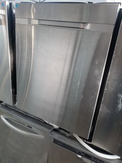 Samsung stainless steel dishwasher with stainless tub - Free delivery