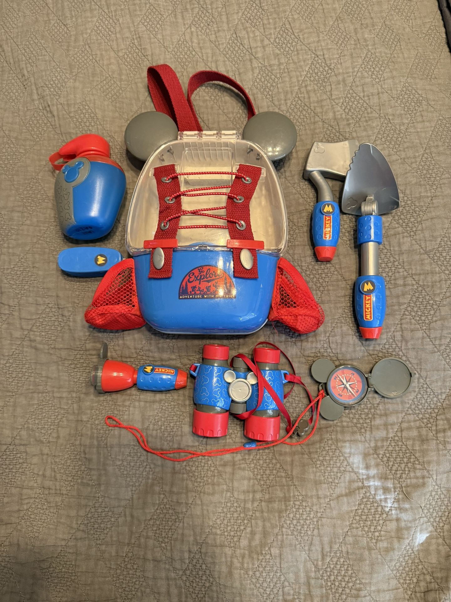 Mickey Mouse-Ka Explorer Set- Used