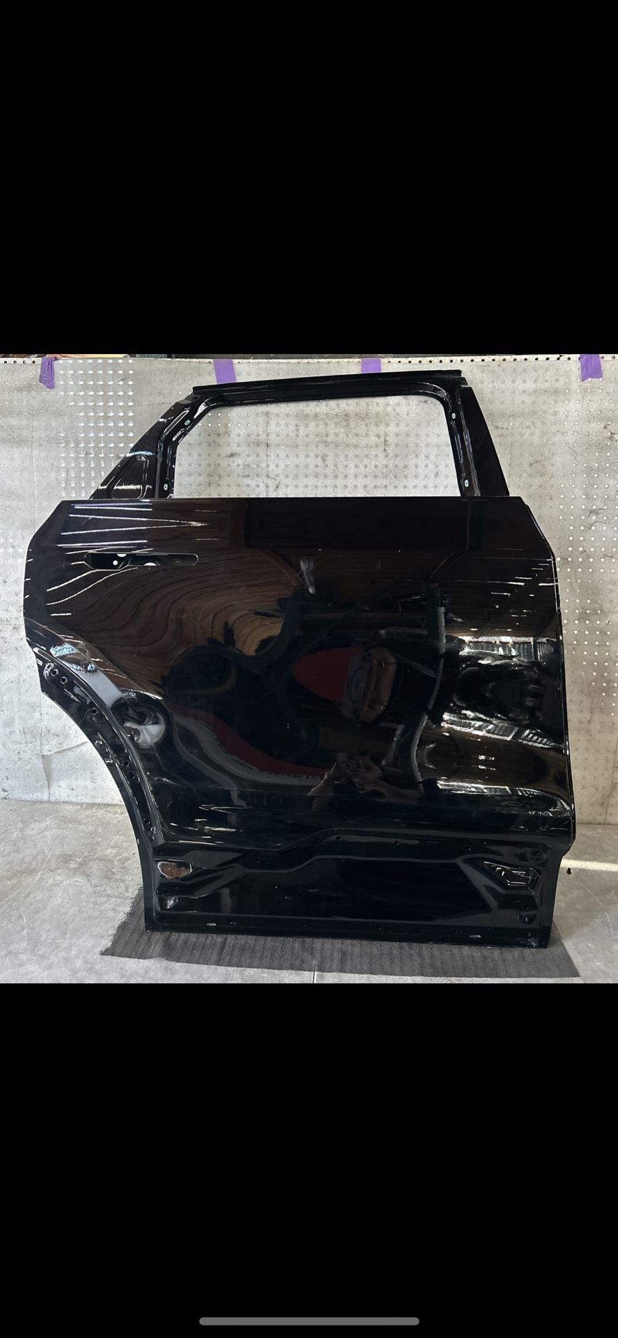 2023 2024 2025 CADILLAC LYRIQ RIGHT REAR DOOR SHELL OEM USED