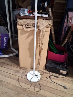 Floor lamp