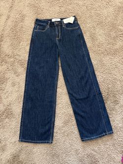 Hollister Jean