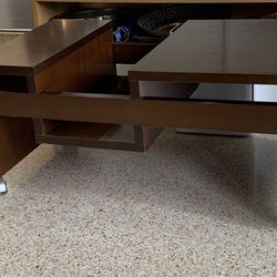 Beautiful retro wood table 24 x 40