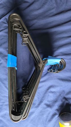 25 Hangers