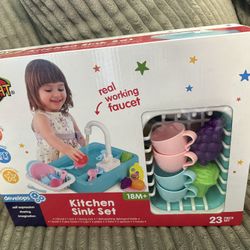 Kitchen Sink Toy Set  - Real Working Sink NEW 
