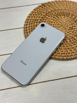 Unlocked iPhone 8 📱 – Compatible with All Carriers! Get Yours Today!