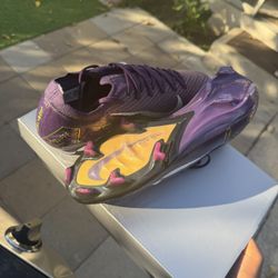 ZM Vapor 16 Elite KM FG Size 9 Grand Purple Comes With Bag