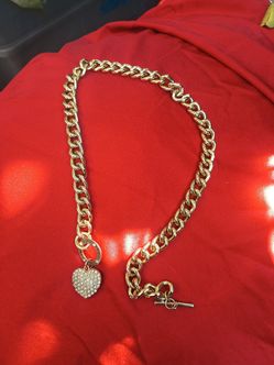 guess chunky necklace with rimestones