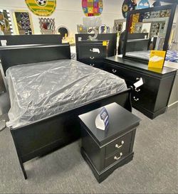 New five piece queen size bedroom, set with free delivery, Pay on arrival