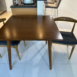 Breakfast Table