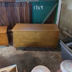 Wood Chest 