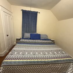 Seely King Size Bed