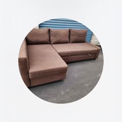Free Sectional