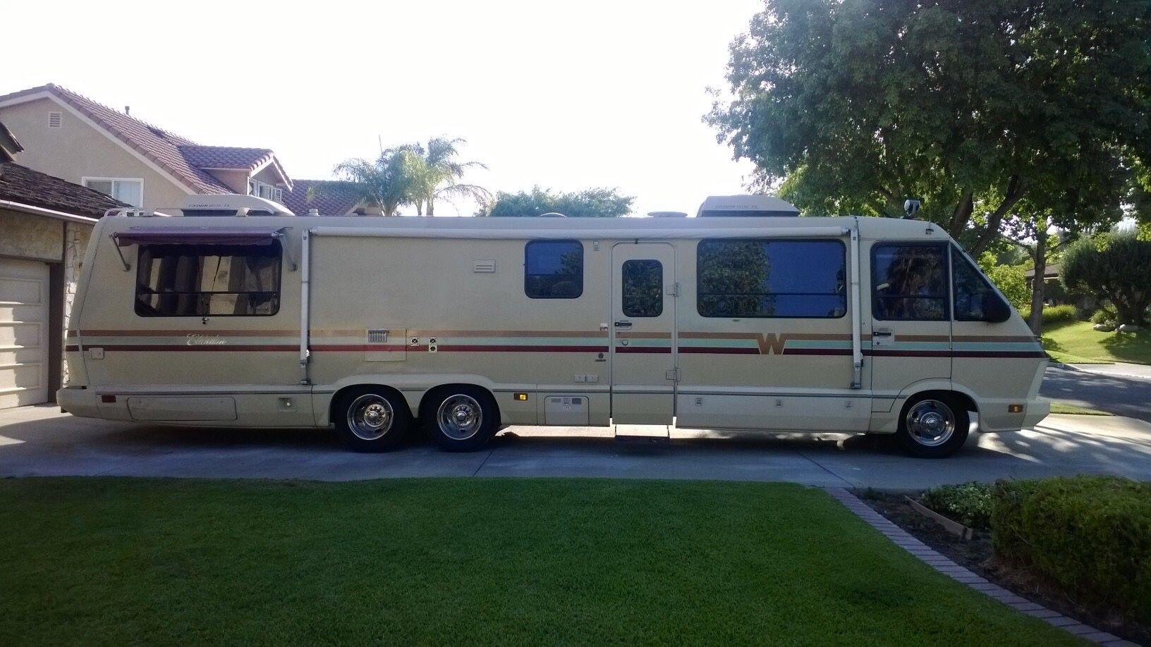 1988 37’ WINNEBAGO ELANDAN