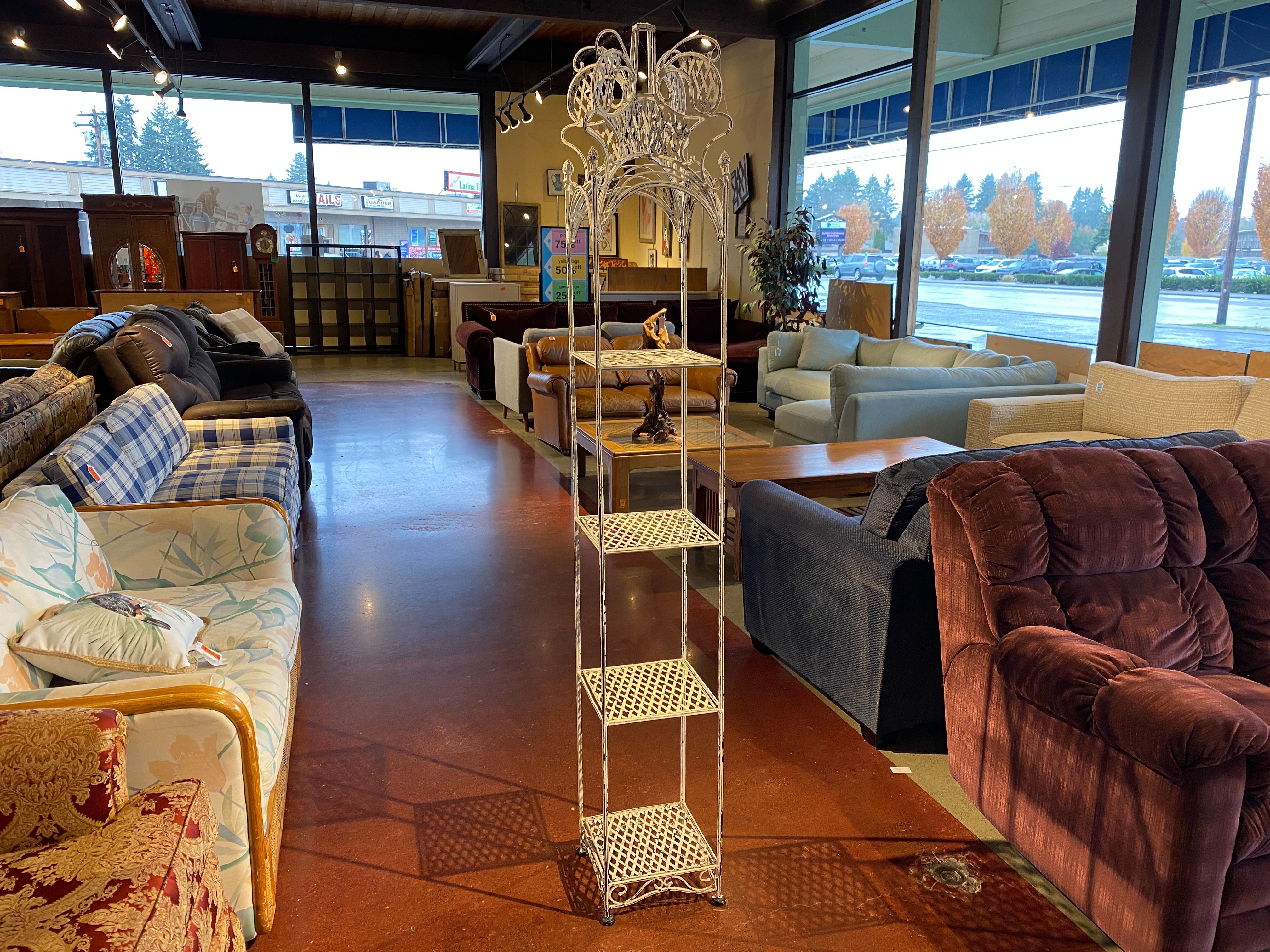 Rustic White Sturdy Plant Stand