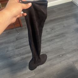 high knee heels/boots
