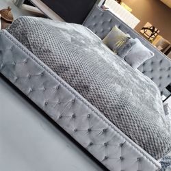 🙋‍♂️ King Queen Bed Frames! 👉Furniture Sectional Bedrooms Dining Table Sets Bunk Beds Avail 