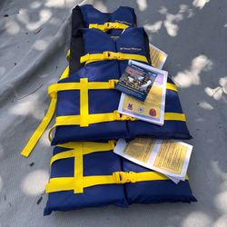 NWT WEST MARINE LIFE JACKETS