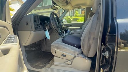 2004 Chevrolet Suburban