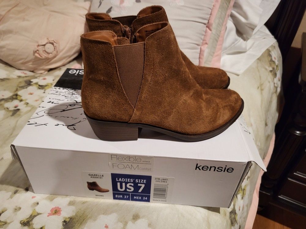 Suede Boots Size 7