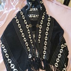 Hooded Shawl 
