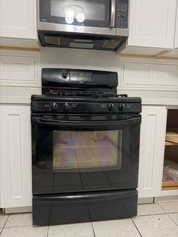 KENMORE Black Stove Oven