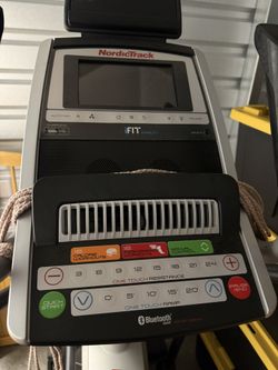 Elliptical Nordic Track Elite 10.9