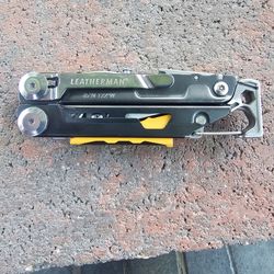 Leatherman signal multi-tool